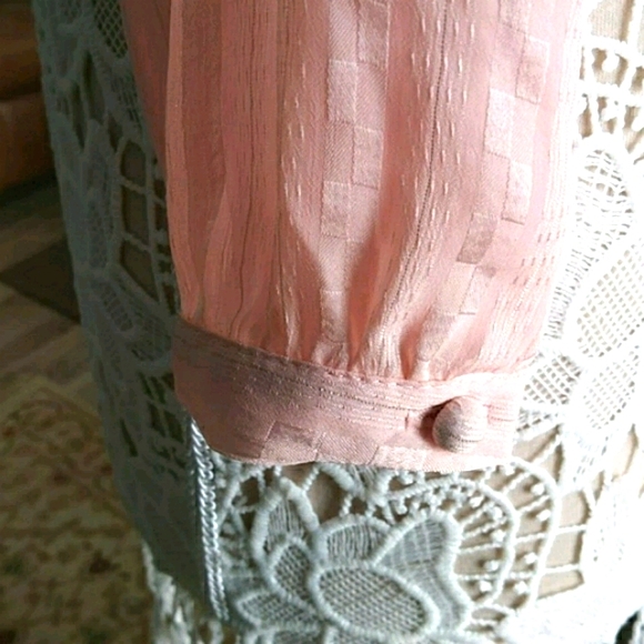 NWOT Forever 21 patterned sheer peach top - Picture 5 of 14